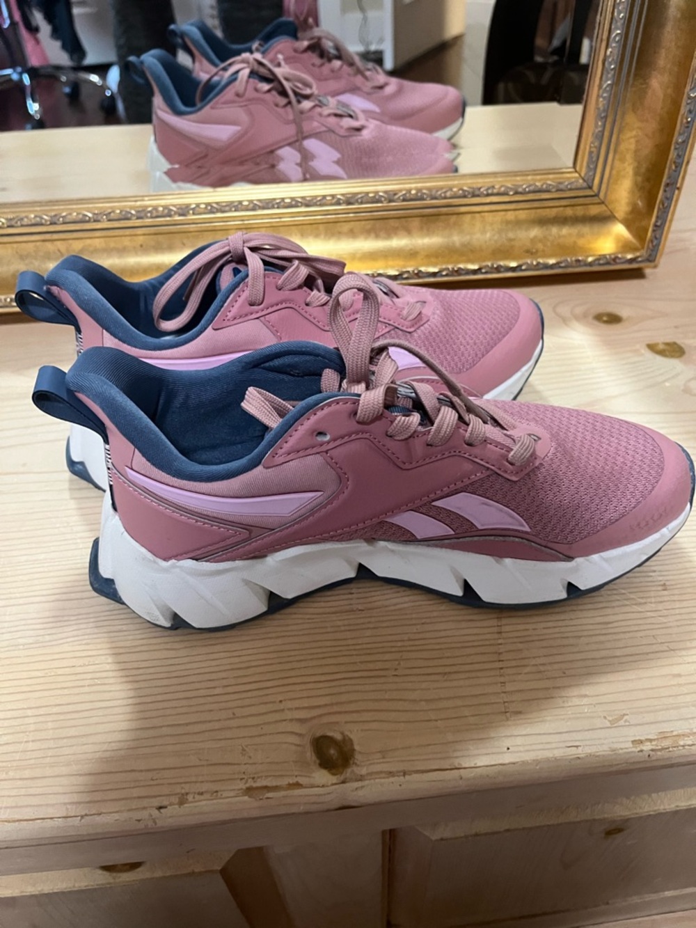 Reebok Women's Dusty Pink and Navy Athletic Sneakers